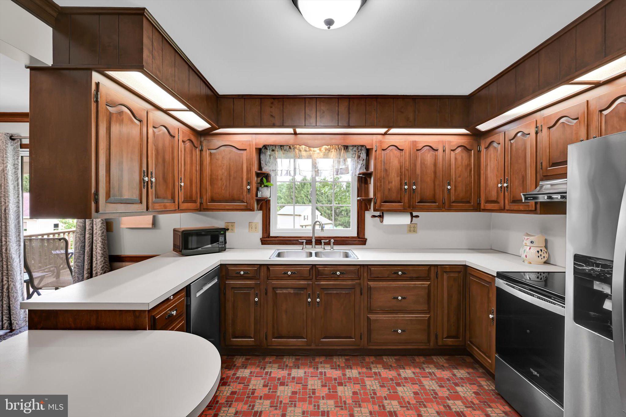 513 Lincoln Road Lititz, PA 17543 - Photo 17 of 37 Gallery Image 17