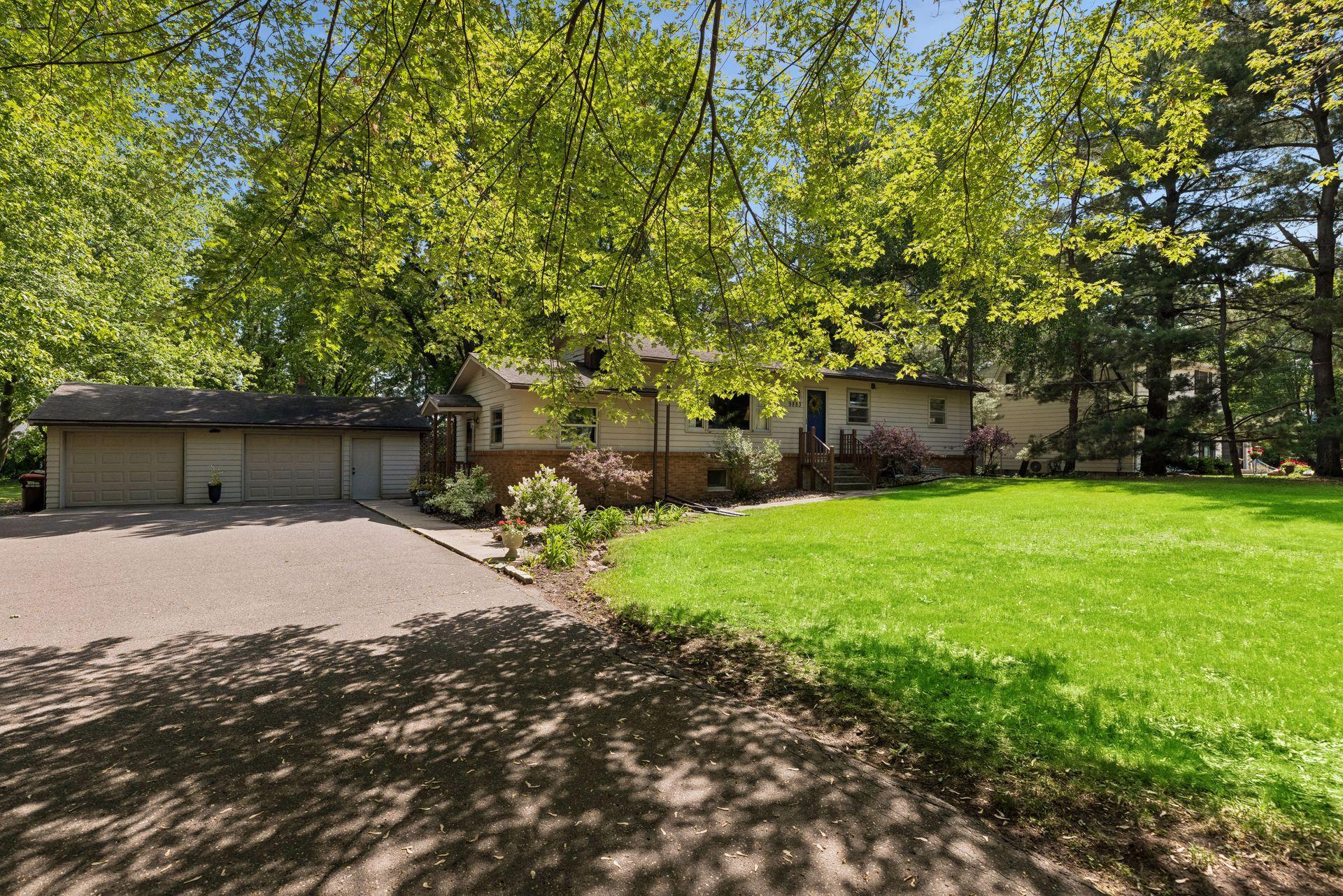 9883 Brookview Road Woodbury, MN 55125 - Photo 2 of 46