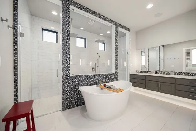 $2,390,000 | 1924 Port Bari Court, Leander, TX 78641