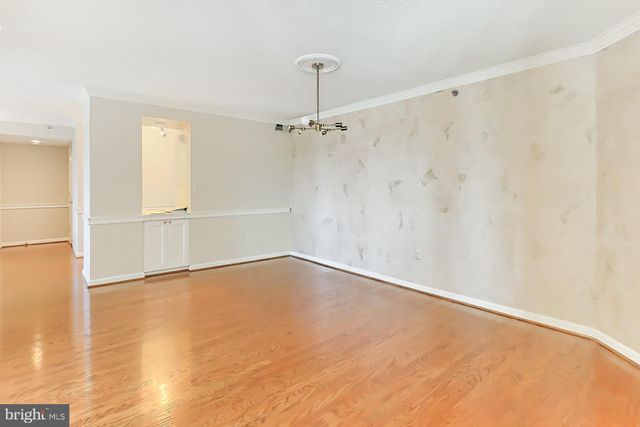 $935,000 | 2151 Jamieson Avenue, Unit 2: 140102, Alexandria, VA 22314