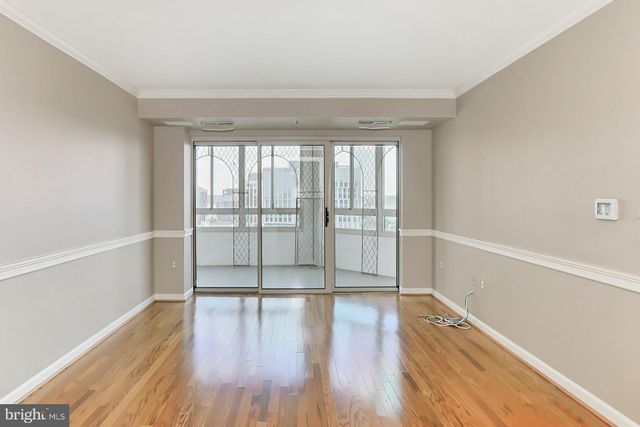 $935,000 | 2151 Jamieson Avenue, Unit 2: 140102, Alexandria, VA 22314