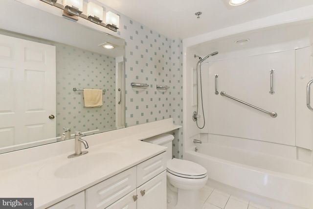 $935,000 | 2151 Jamieson Avenue, Unit 2: 140102, Alexandria, VA 22314