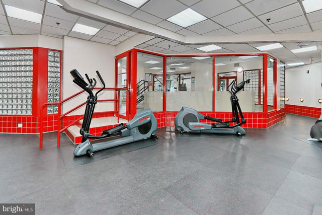 $935,000 | 2151 Jamieson Avenue, Unit 2: 140102, Alexandria, VA 22314