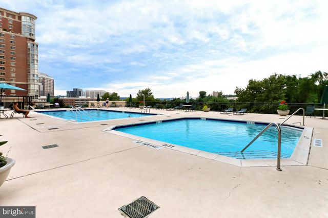 $935,000 | 2151 Jamieson Avenue, Unit 2: 140102, Alexandria, VA 22314