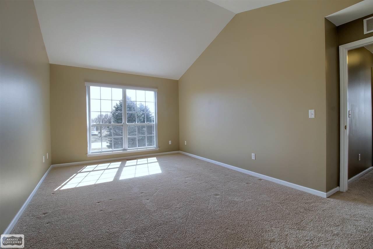 45955 Rhodes Drive, Unit #271 Macomb, MI 48044 - Photo 19 of 27