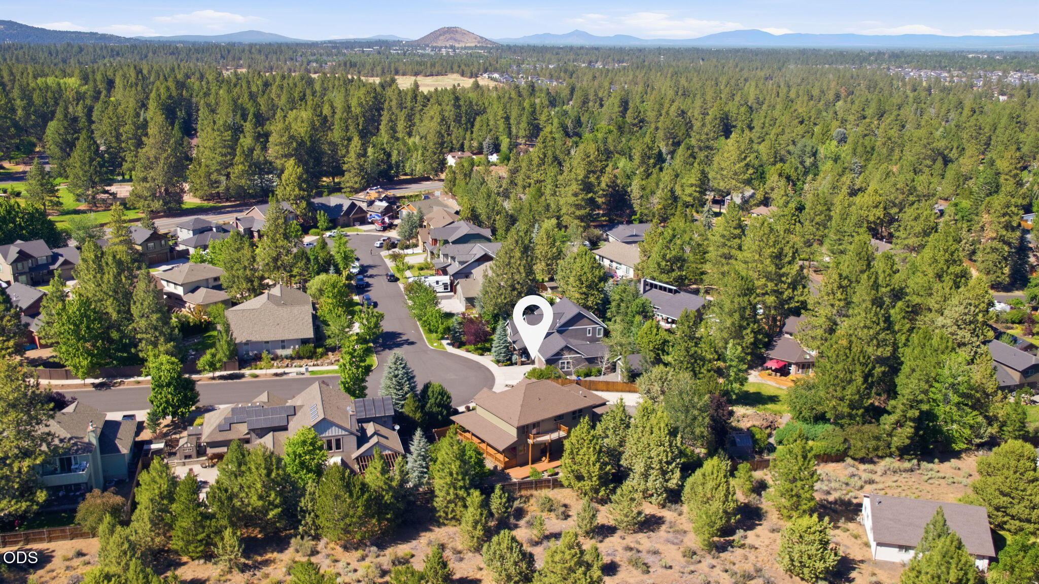 20483 Southeast Blue Ridge Lane Bend, OR 97702 - Photo 32 of 44