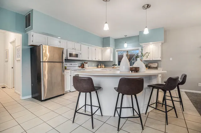 $499,900 | 1272 Bayview Street, White Lake, MI 48386