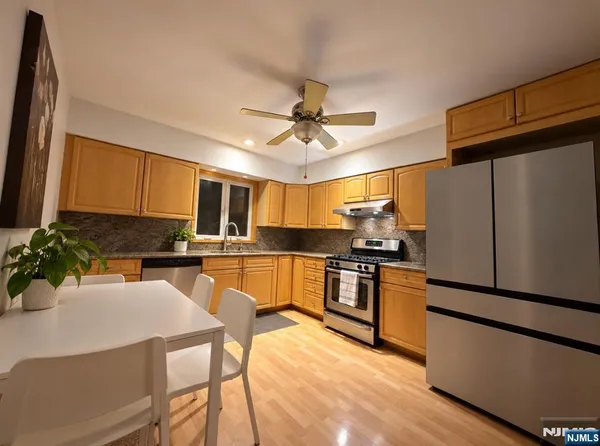 $3,200 | 273 Paulanne Terrace, Unit 1, Secaucus, NJ 07094