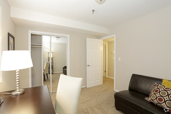 1340 Brook Street, Unit F St. Charles, IL 60174 - Photo 7 of 10