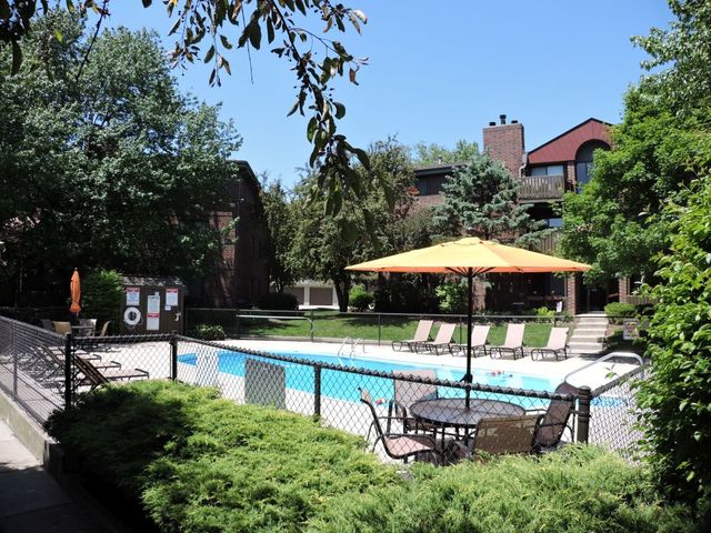 1340 Brook Street, Unit F St. Charles, IL 60174 - Photo 10 of 10