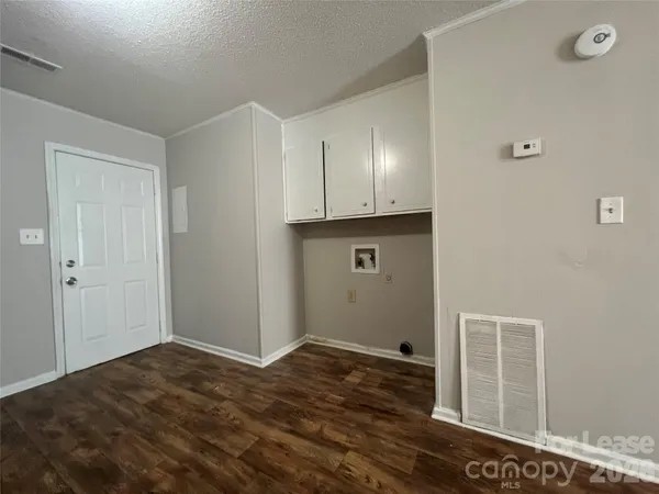 $950 | 1312 Linwood Road, Gastonia, NC 28052