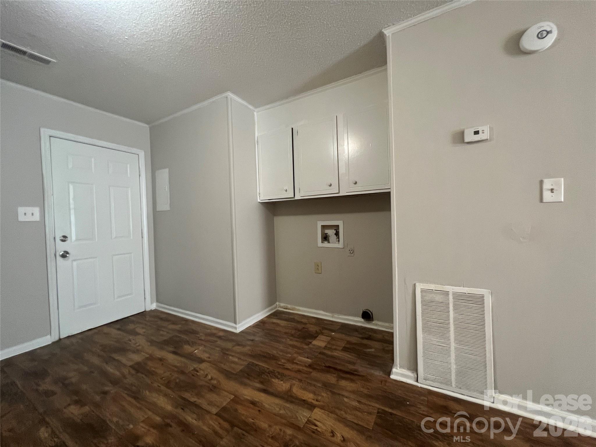 1312 Linwood Road Gastonia, NC 28052 - Photo 4 of 7