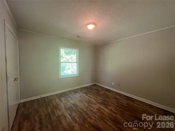 $950 | 1312 Linwood Road, Gastonia, NC 28052