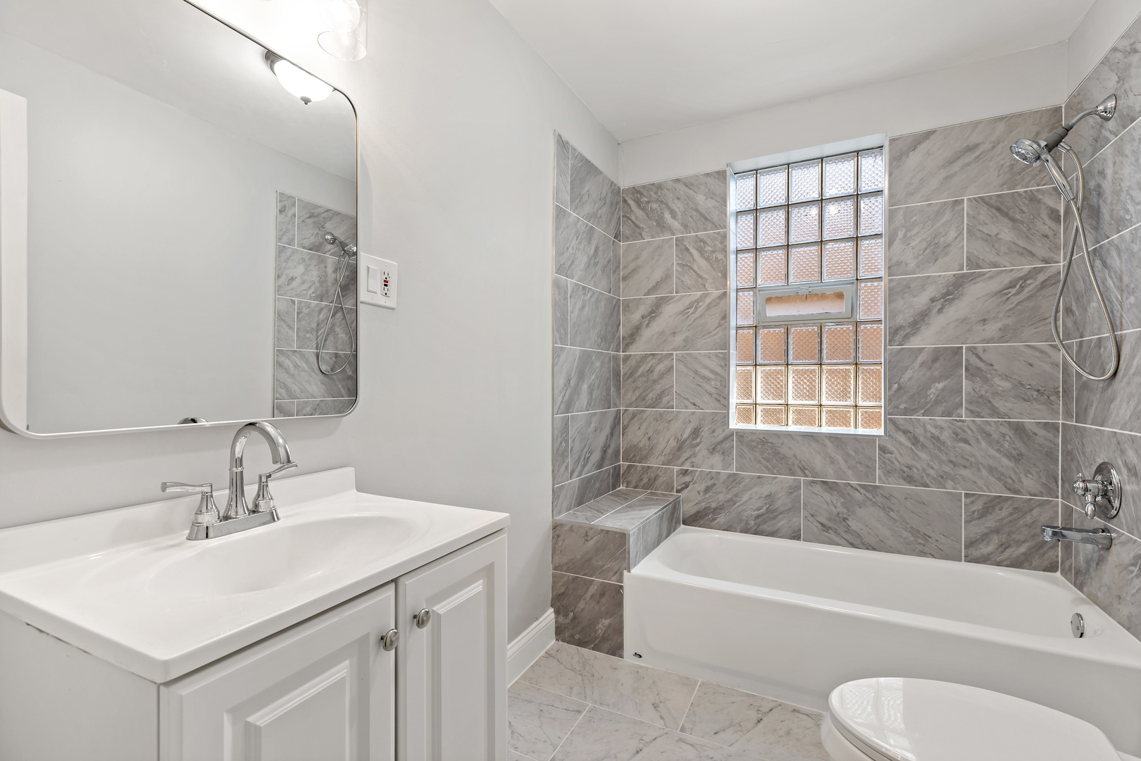 7808 South Vernon Avenue Chicago, IL 60619 - Photo 15 of 24