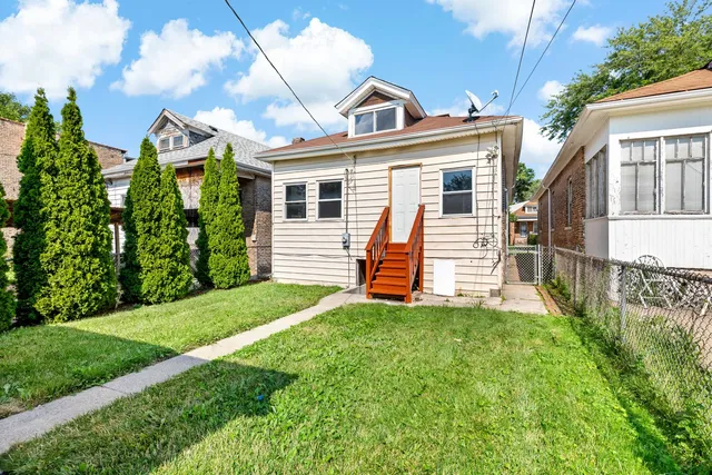 $290,000 | 7808 South Vernon Avenue, Chicago, IL 60619