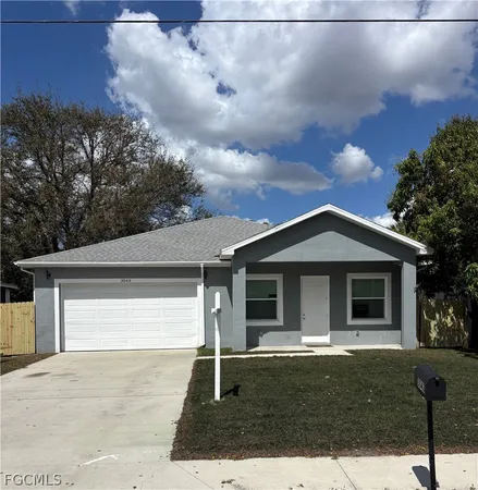 $300,000 | 3043 Dunbar Street, Fort Myers, FL 33916