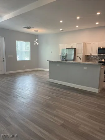 $300,000 | 3043 Dunbar Street, Fort Myers, FL 33916
