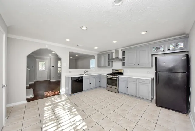 $1,900 | 19019 Remington Park Drive, Houston, TX 77073