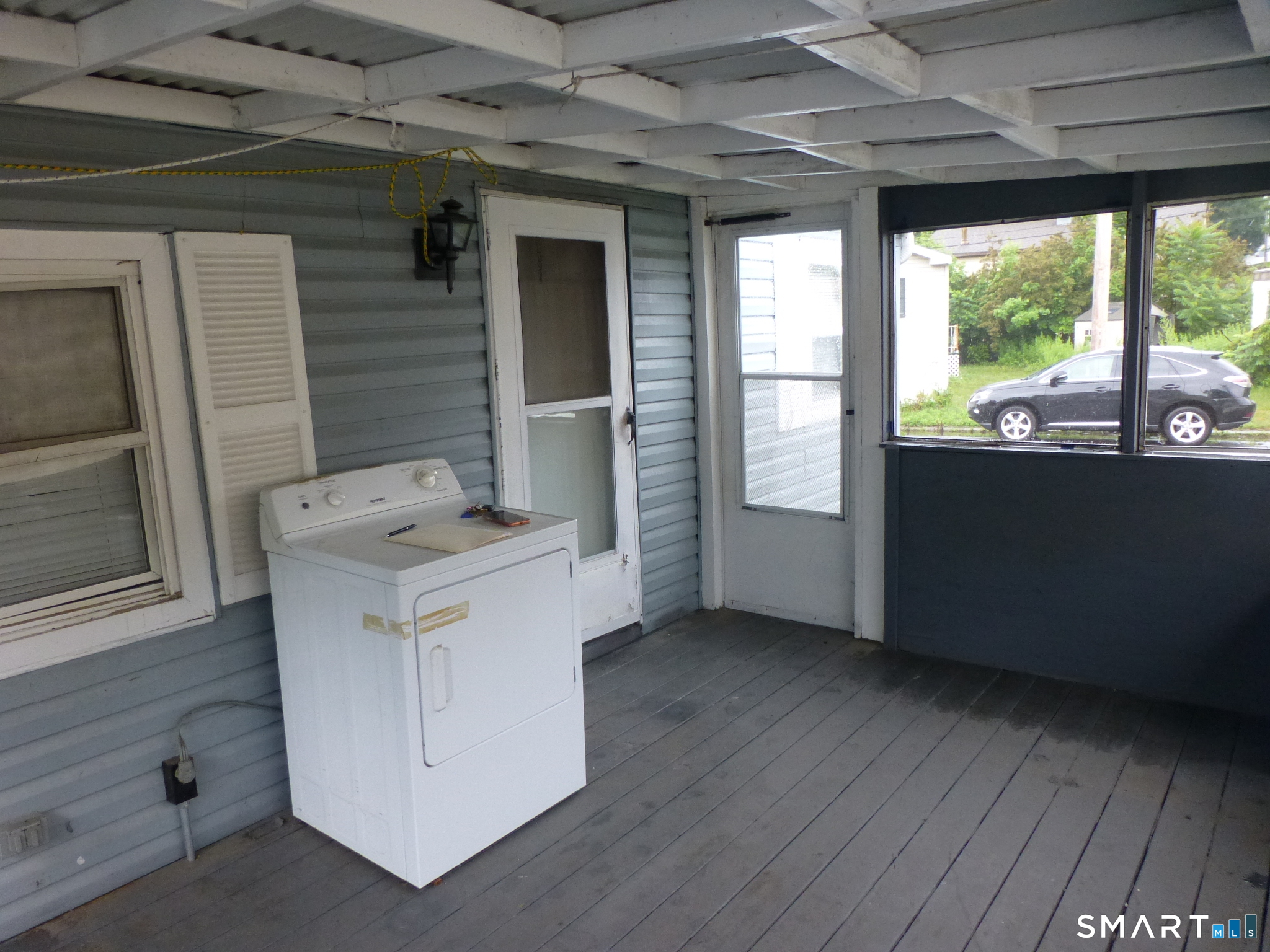 224 Foxon Road North Branford, CT 06471 - Photo 3 of 18 Gallery Image 3