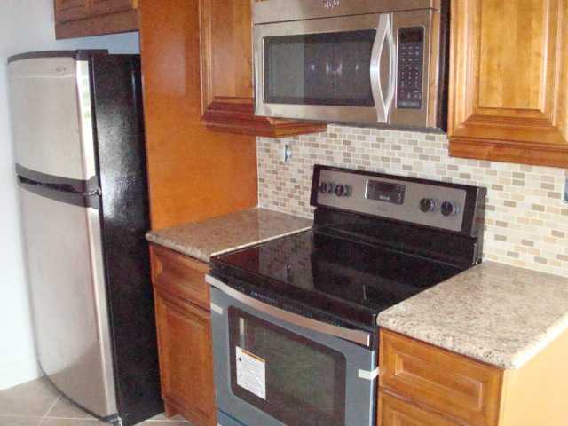 1007 Guildford East, Unit 1007 Boca Raton, FL 33434 - Photo 1 of 8 Primary Photo