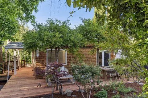 $1,400,000 | 514 Manzanita Avenue, Corte Madera, CA 94925