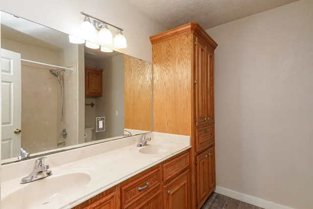 a view of an empty room with window