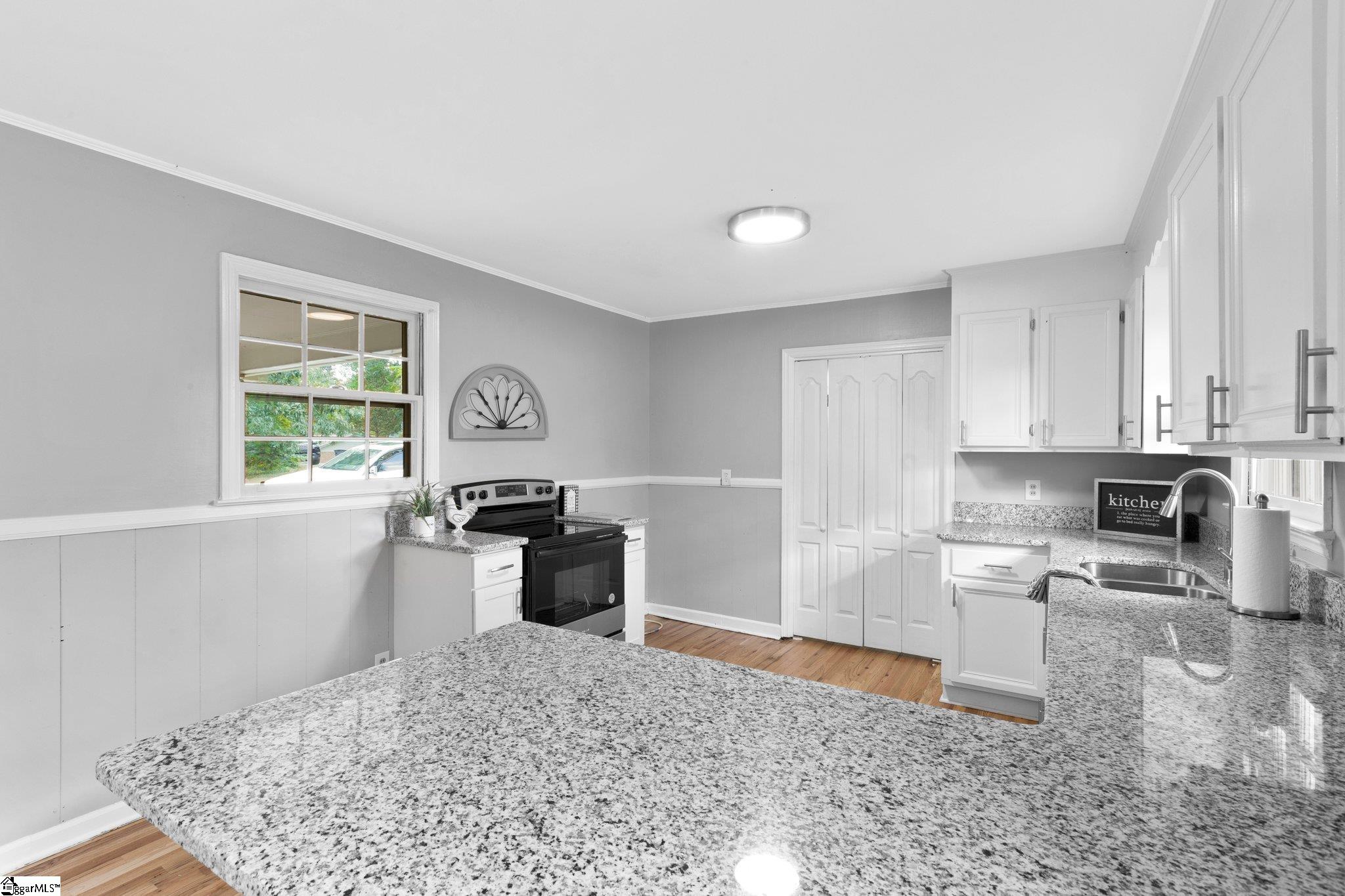 704 South Welcome Road Greenville, SC 29611 - Photo 10 of 24 Gallery Image 10