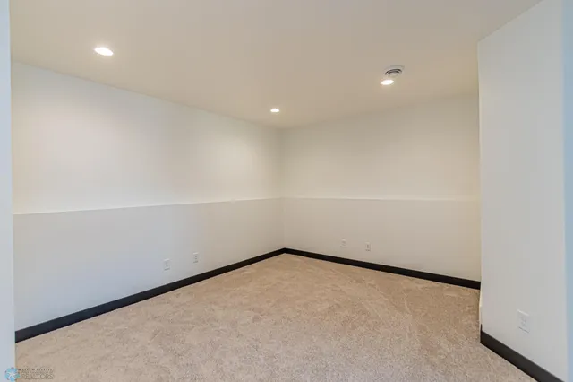 $2,500 | 6733 67th Avenue South, Horace, ND 58047