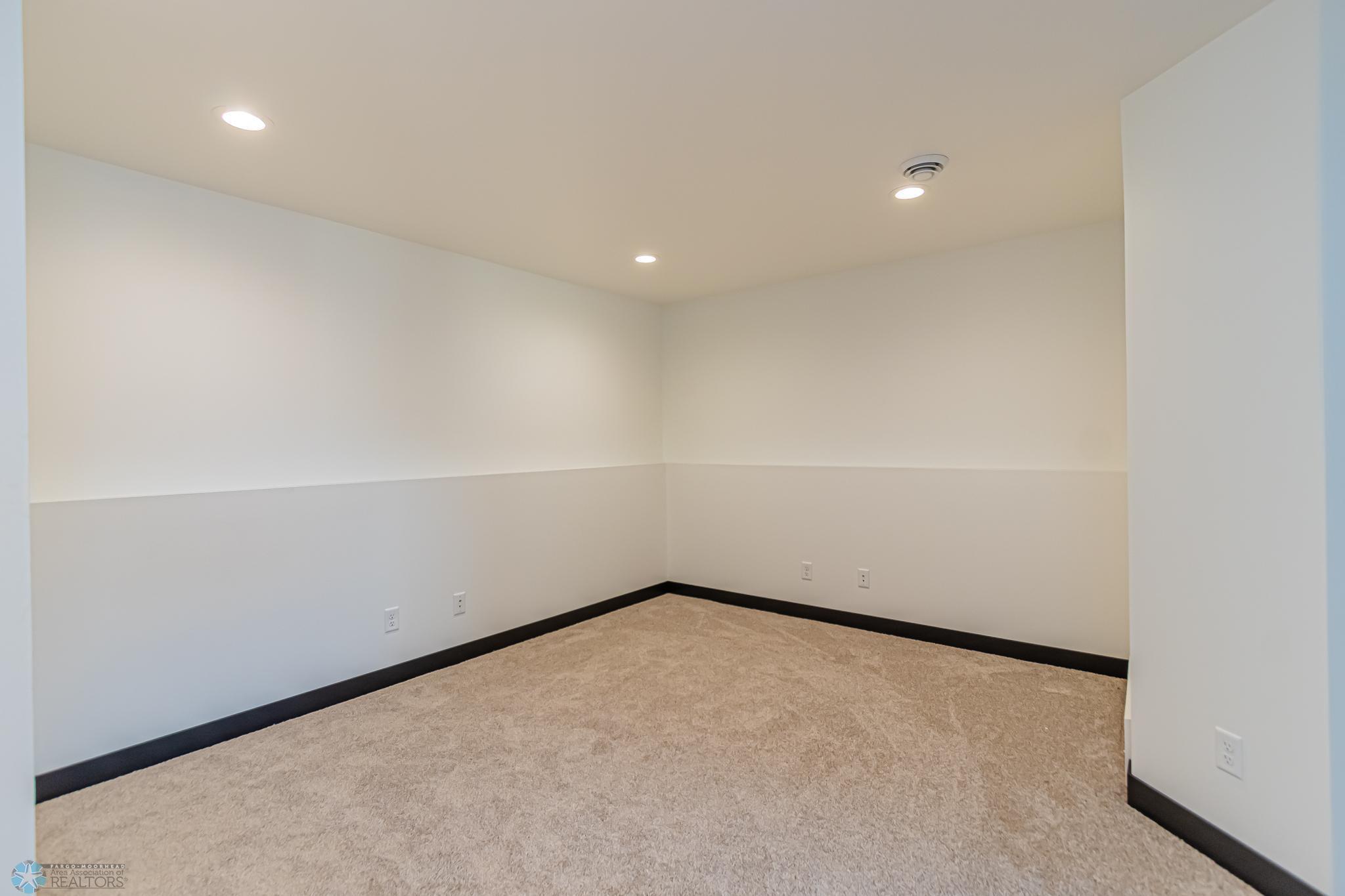 6733 67th Avenue South Horace, ND 58047 - Photo 6 of 7