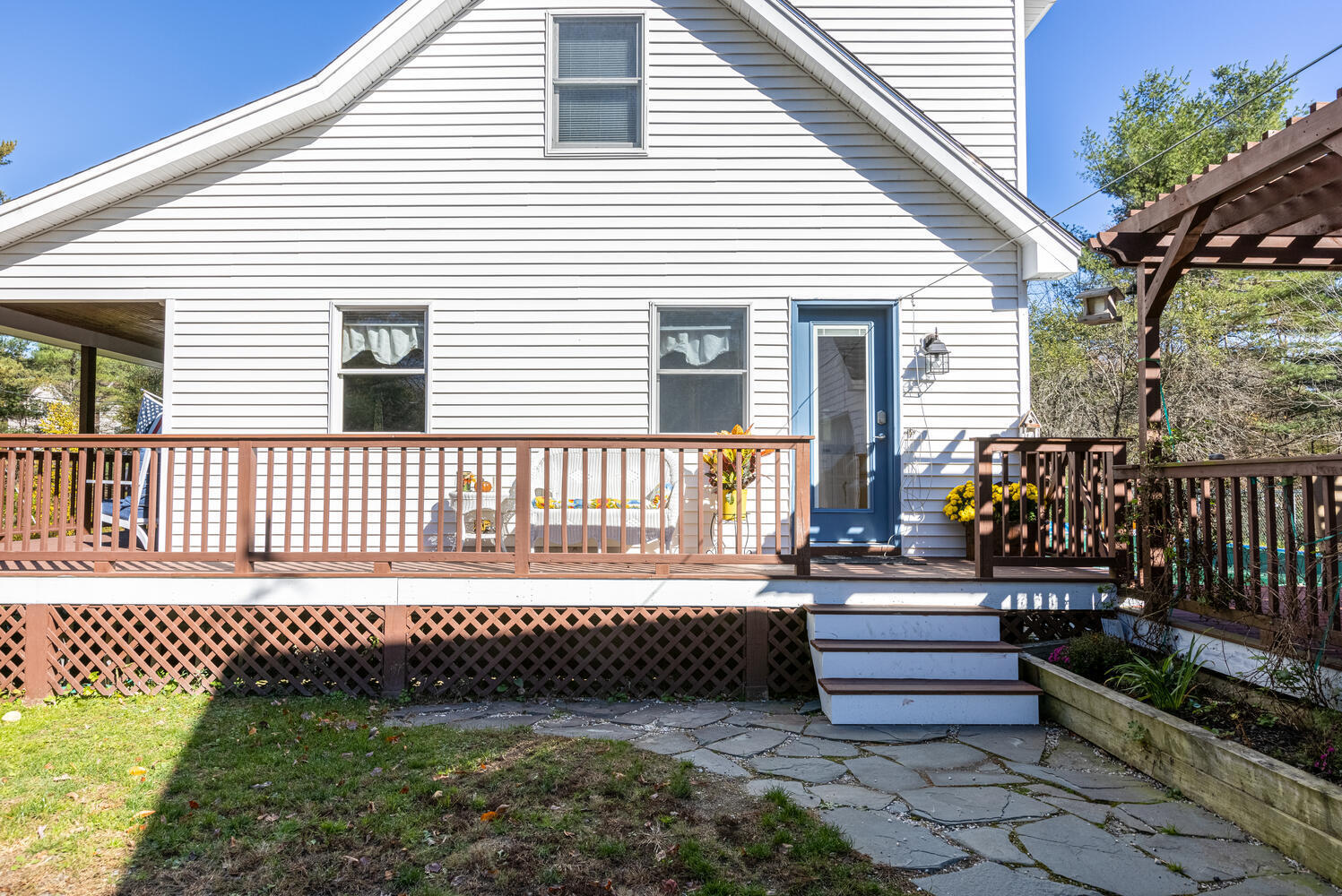381 Hallowell Road Pownal, ME 04069 - Photo 4 of 41 381 Hallowell Rd Pownal ME-large-004-019