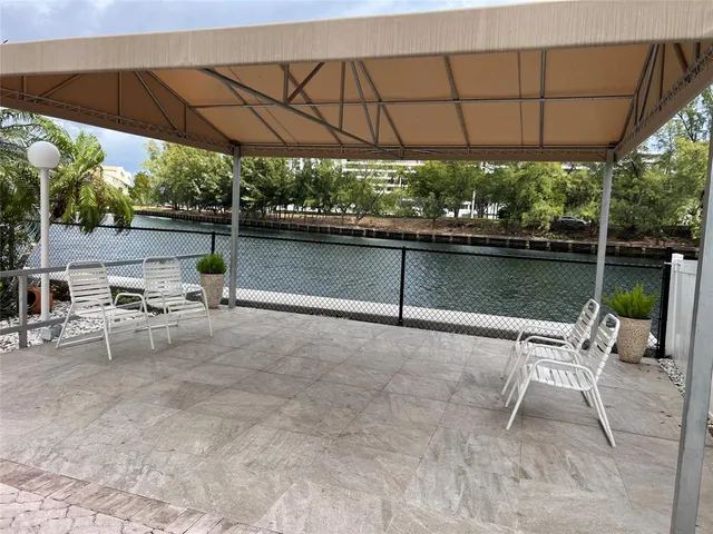 $295,000 | 200 Diplomat Parkway, Unit 321, Hallandale Beach, FL 33009