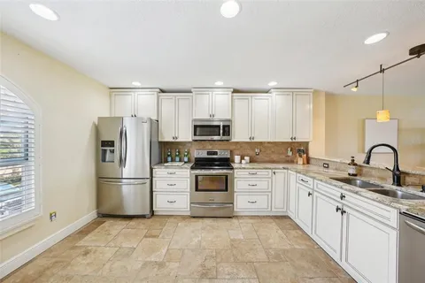 $799,000 | 637 Pinellas Bayway South, Unit 105, Tierra Verde, FL 33715