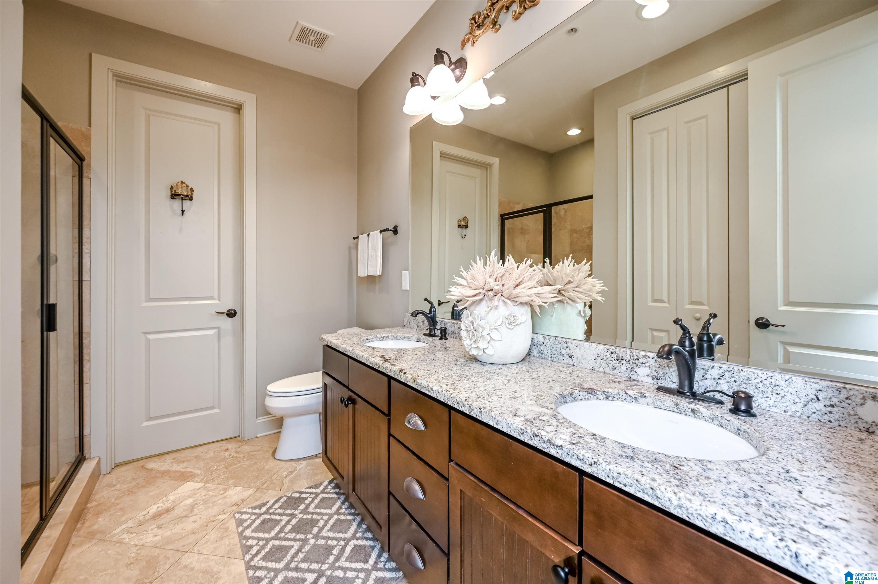 2042 Lancaster Road, Unit 119 Birmingham, AL 35209 - Photo 20 of 33