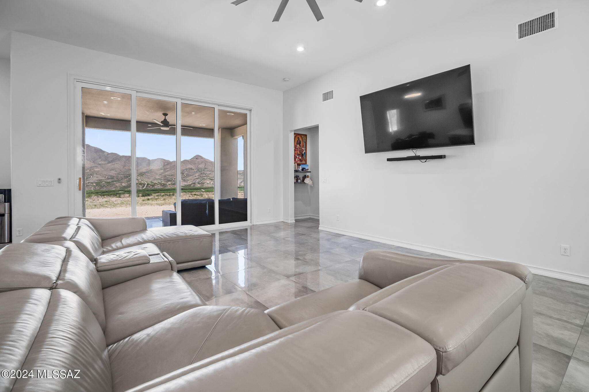 444 Camino Hombre De Oro Rio Rico, AZ 85648 - Photo 10 of 43 Gallery Image 10