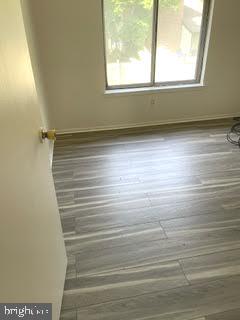 9129 Tulip Grove Road Gaithersburg, MD 20879 - Photo 18 of 23 a view of a room has a window