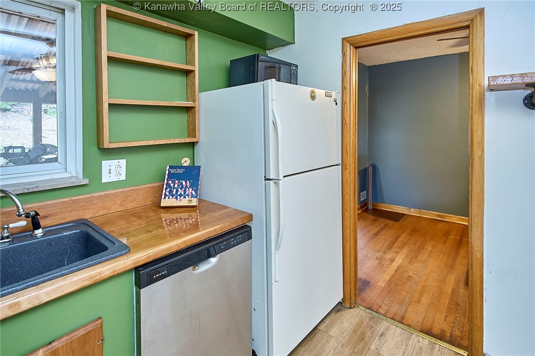 1528 Ravinia Road Charleston, WV 25314 - Photo 10 of 23 Gallery Image 10