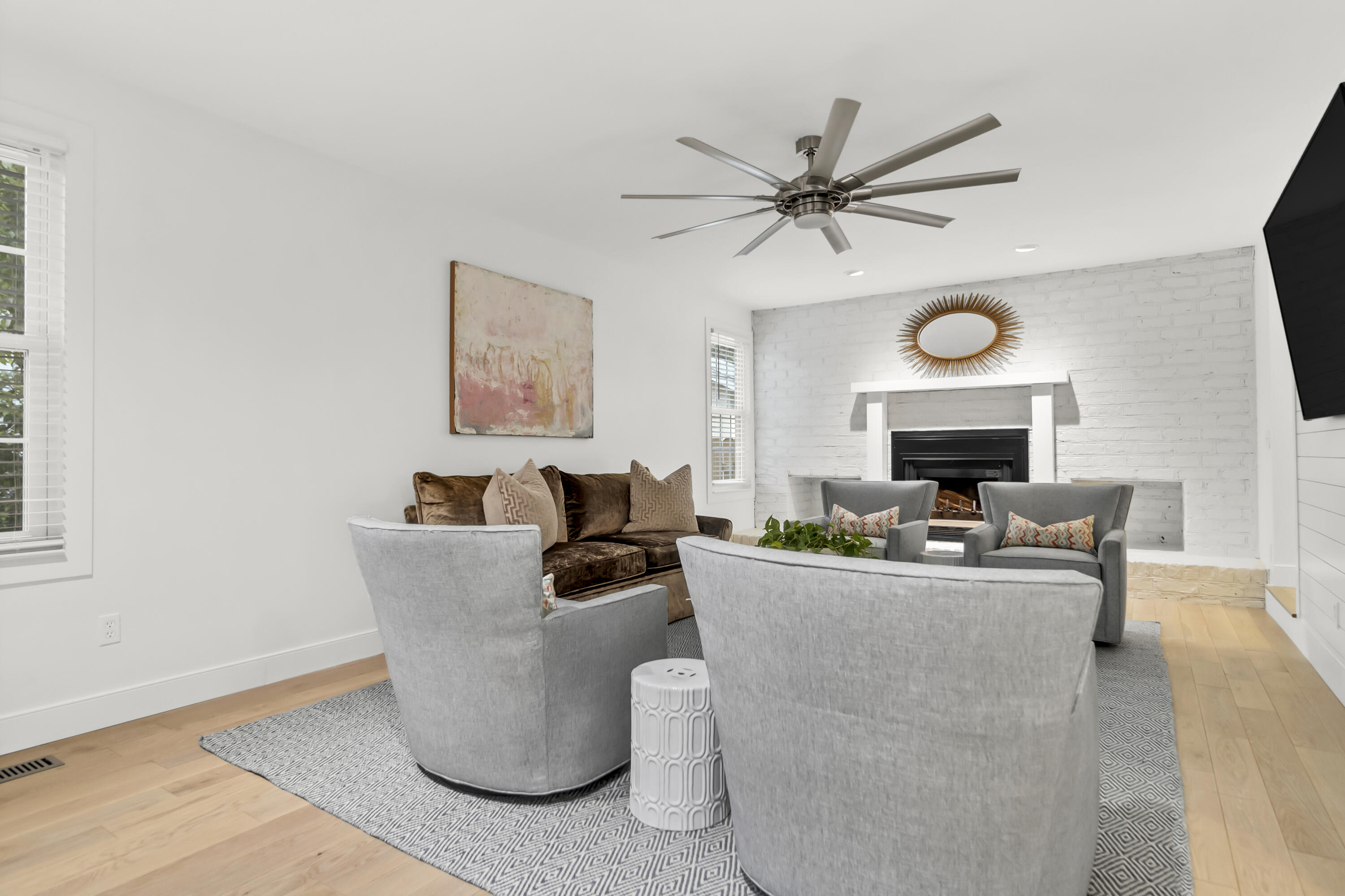 756 Milldenhall Road Mount Pleasant, SC 29464 - Photo 11 of 36 Living Room
