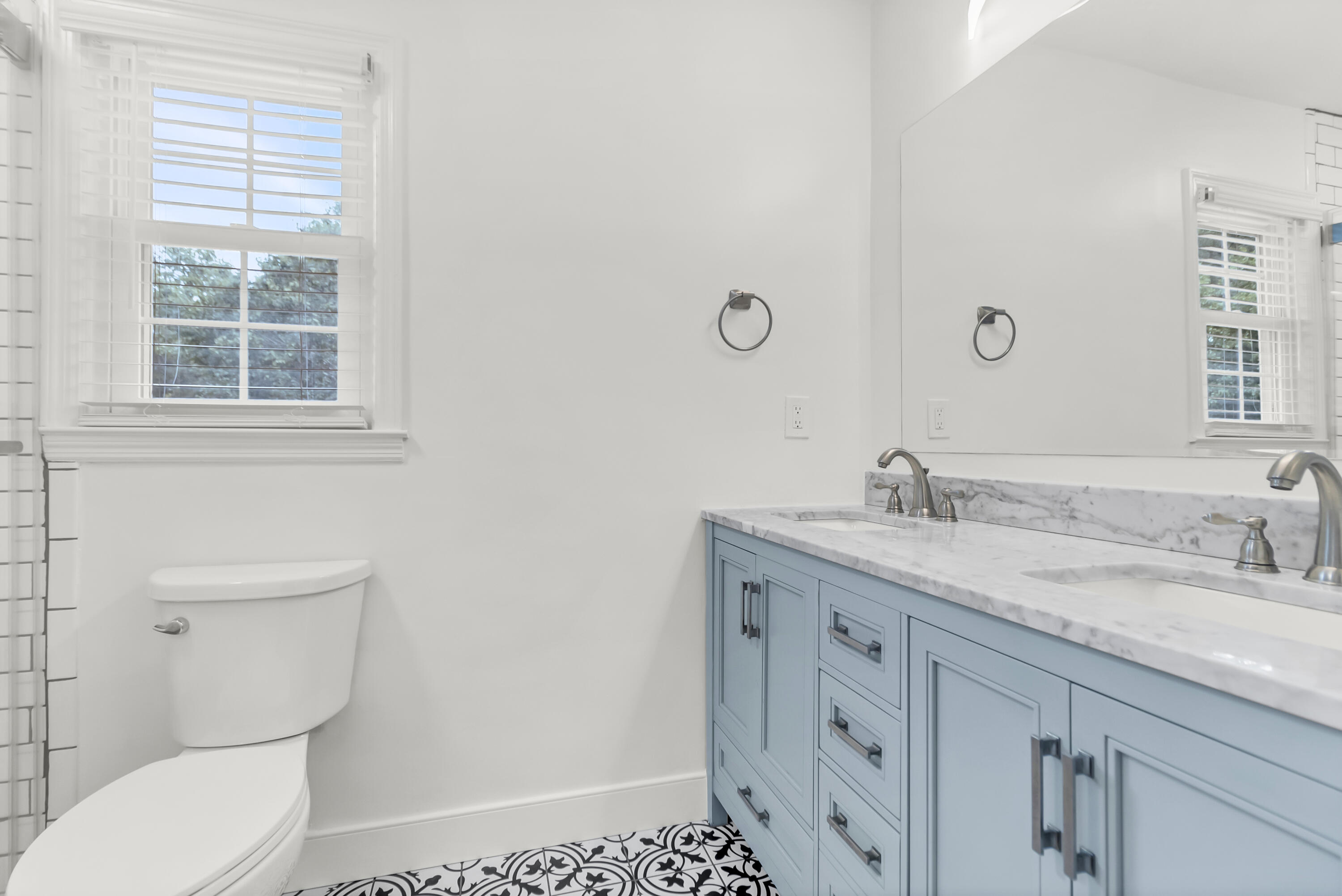 756 Milldenhall Road Mount Pleasant, SC 29464 - Photo 20 of 36 Primary Bath