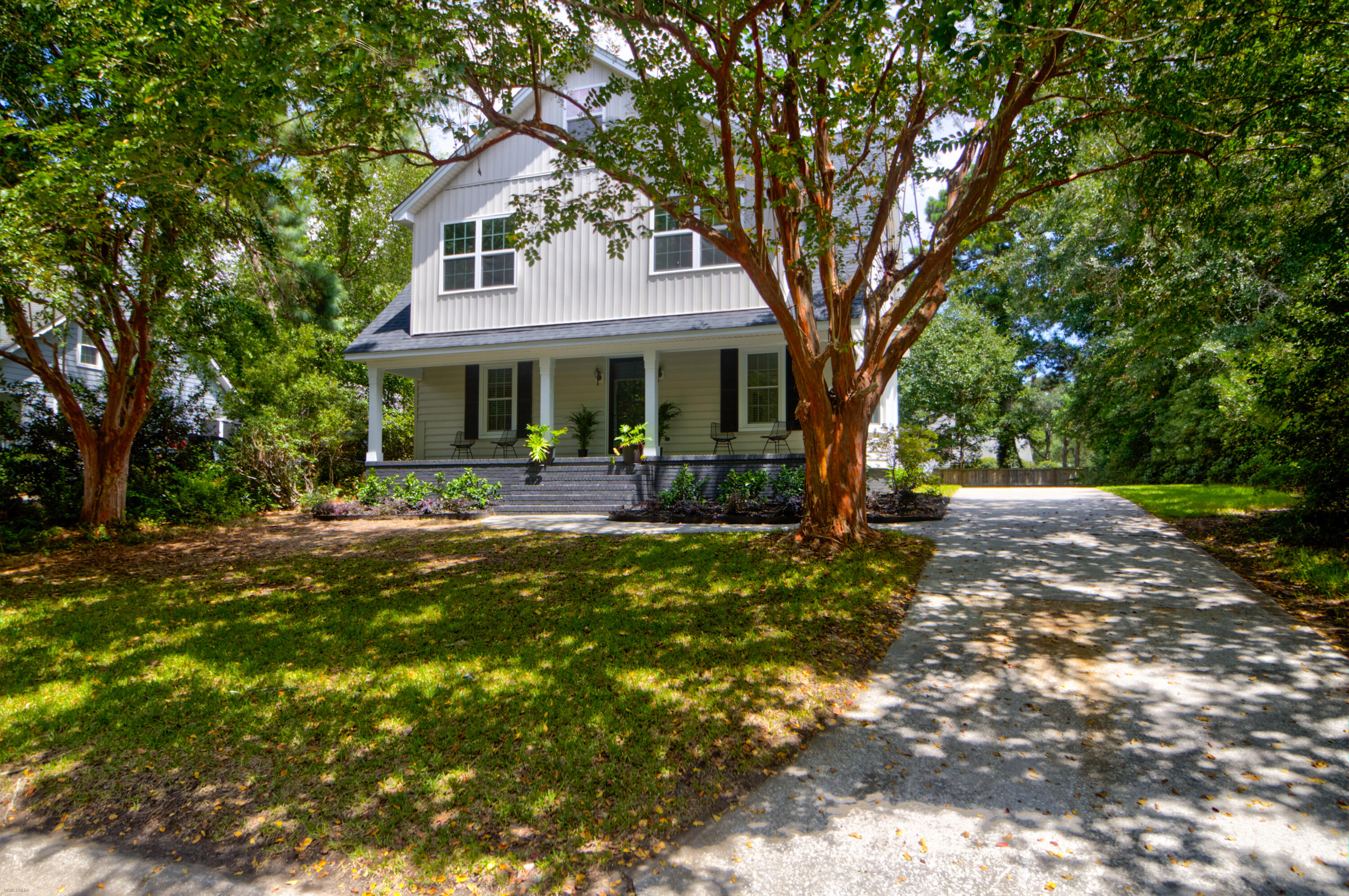 756 Milldenhall Road Mount Pleasant, SC 29464 - Photo 32 of 36 Front of House