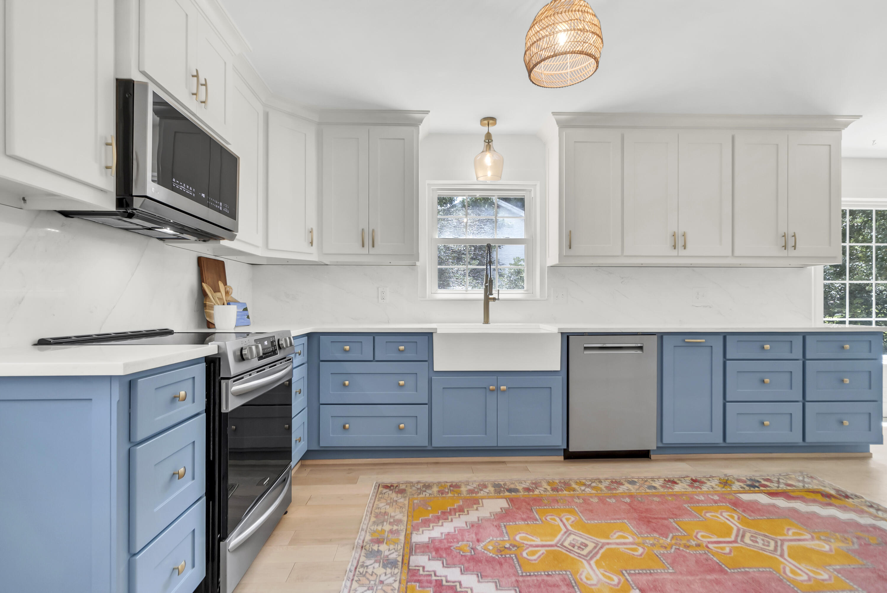 756 Milldenhall Road Mount Pleasant, SC 29464 - Photo 6 of 36 Kitchen
