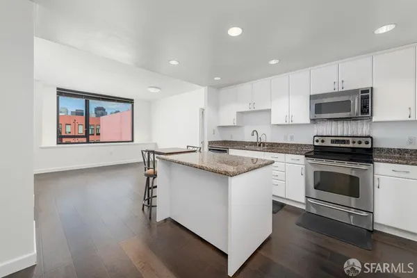 $5,600 | 250 King Street, Unit 624, San Francisco, CA 94107