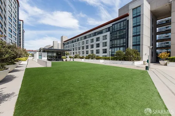 $5,600 | 250 King Street, Unit 624, San Francisco, CA 94107
