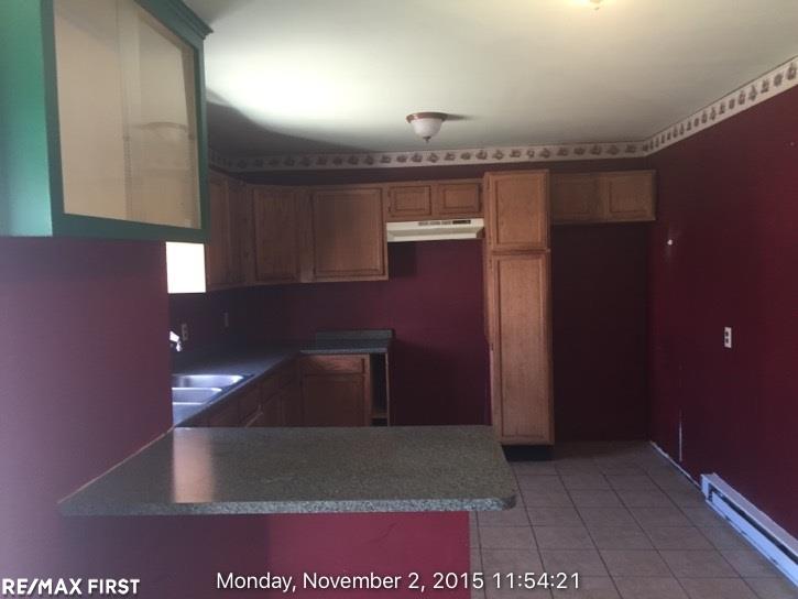 26540 Ridgemont Street Roseville, MI 48066 - Photo 4 of 9