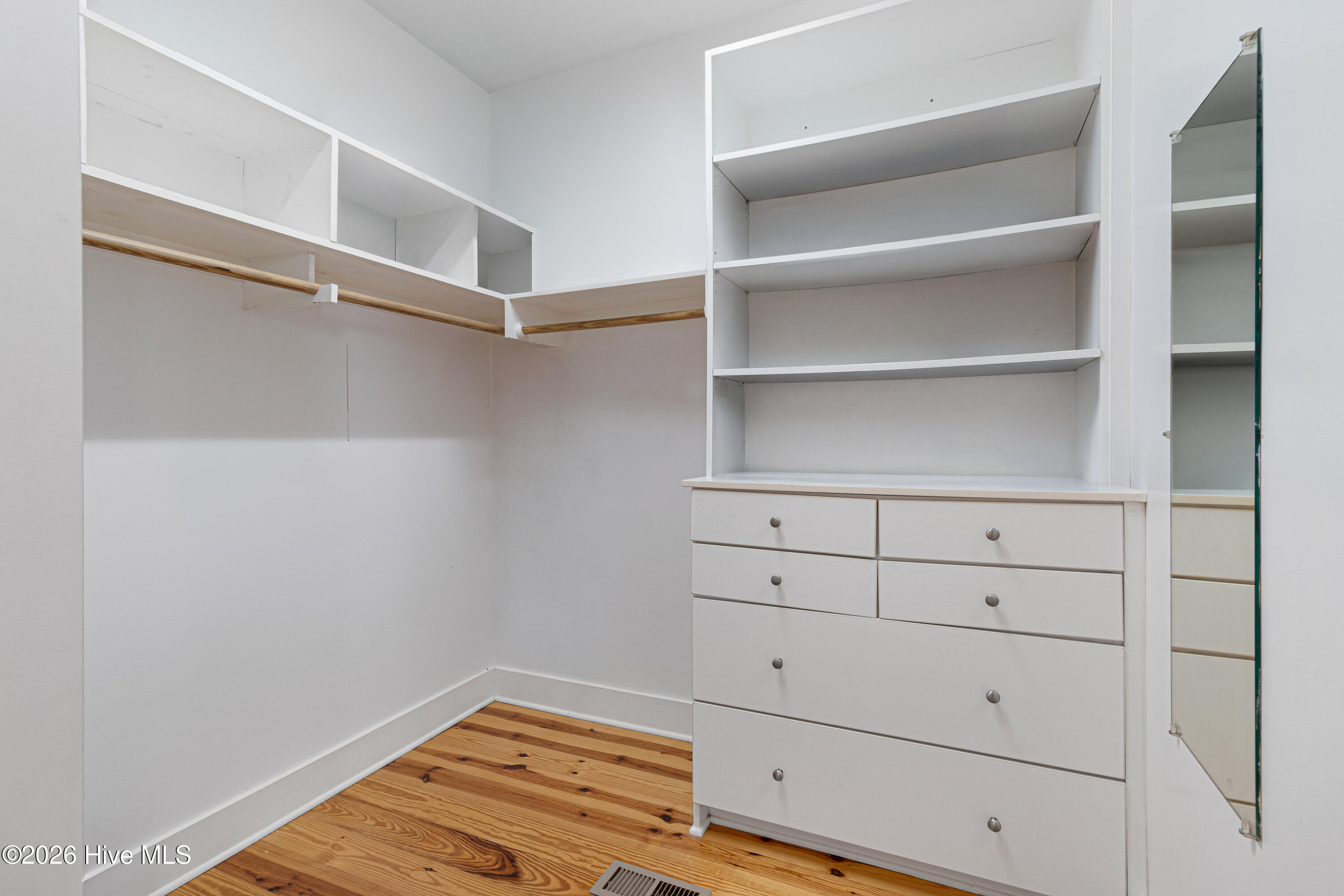 4100 North Rivershore Drive New Bern, NC 28560 - Photo 22 of 87 Primary closet