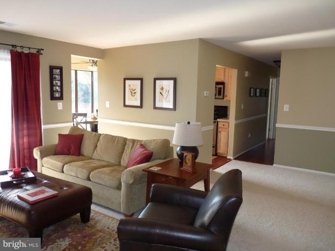 8141 Needwood Road, Unit T103 Derwood, MD 20855 - Photo 7 of 13 Living Room #2