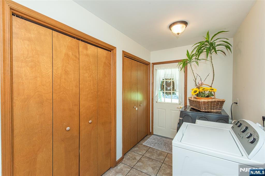 2 Baron Road West Milford, NJ 07480 - Photo 28 of 47