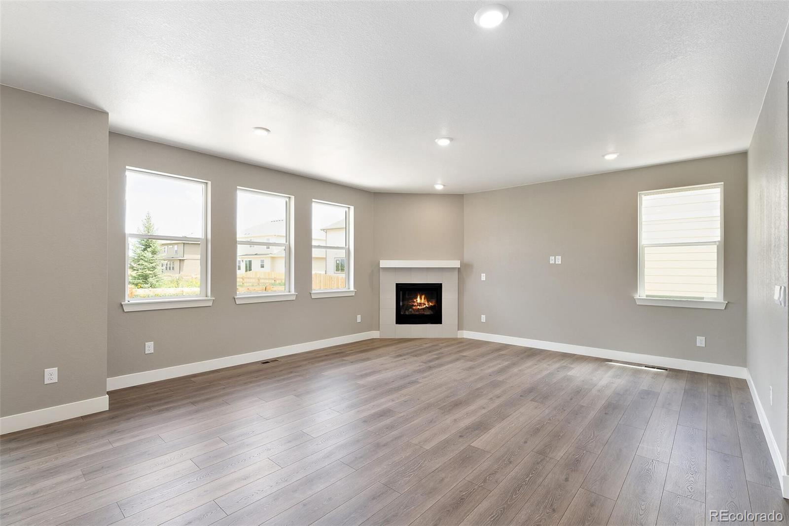 1479 Rivergate Way Berthoud, CO 80513 - Photo 8 of 38