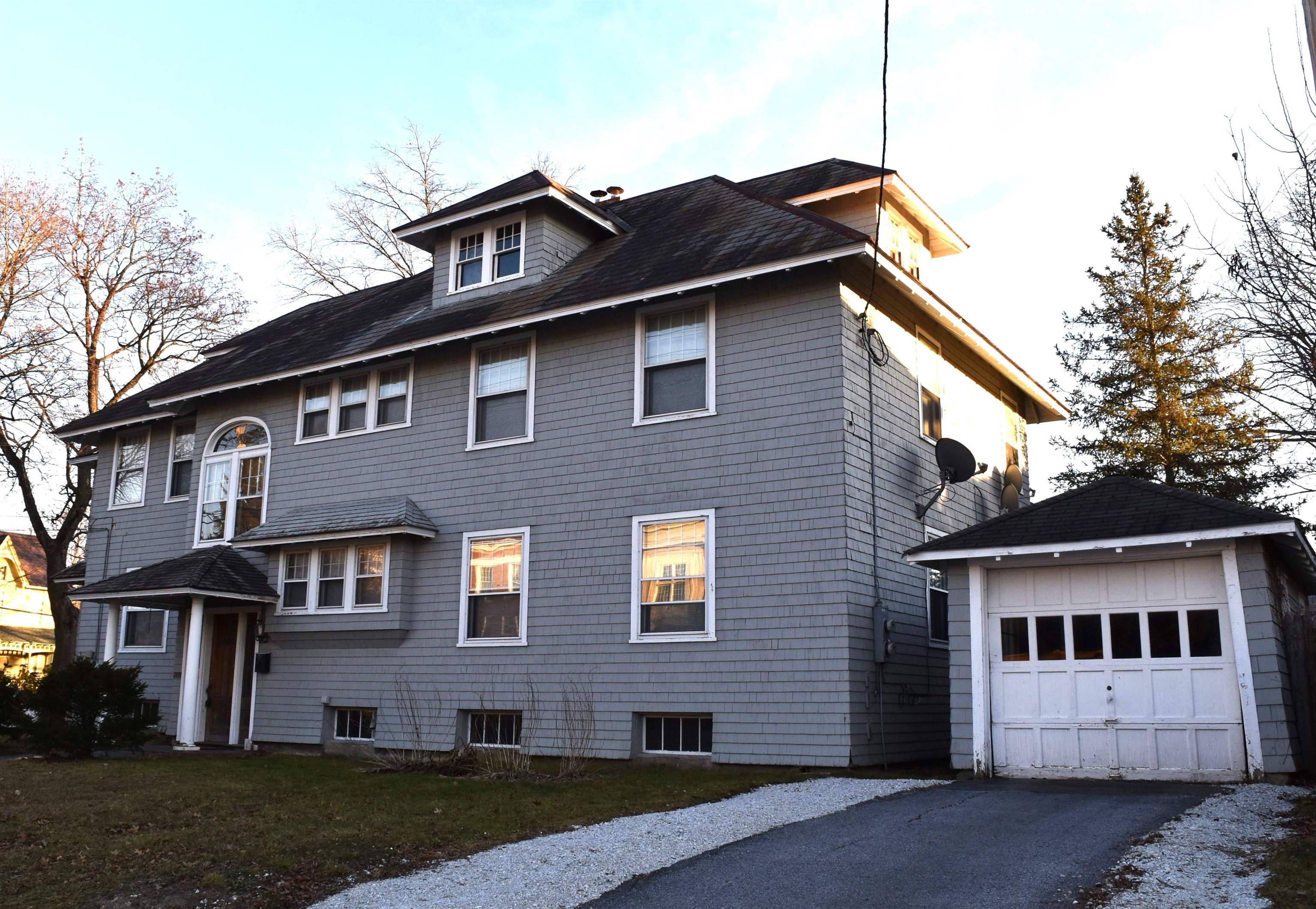 70 Library Avenue Rutland, VT 05701 - Photo 3 of 25