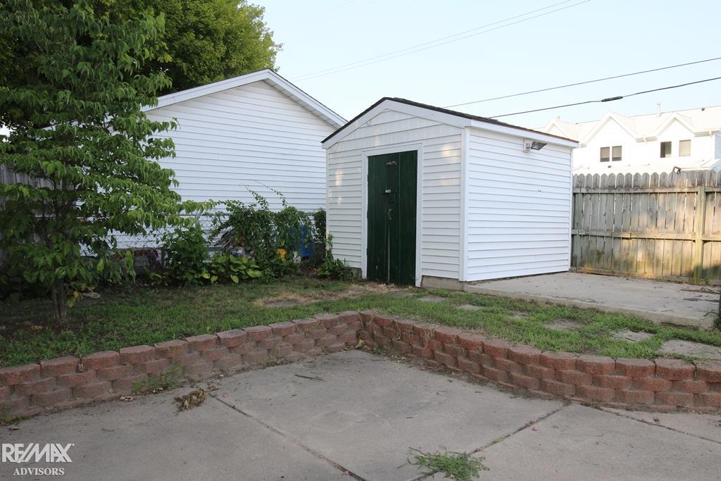 135 Kenyon Road Algonac, MI 48001 - Photo 3 of 22 50003055-2.JPG