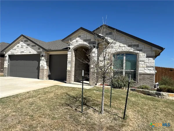 $485,000 | 806 Eagle Crst Cove, Salado, TX 76571